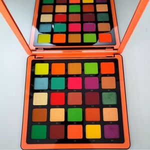 Anastasia Beverly Hills NORVINA Pro Pigment Palette